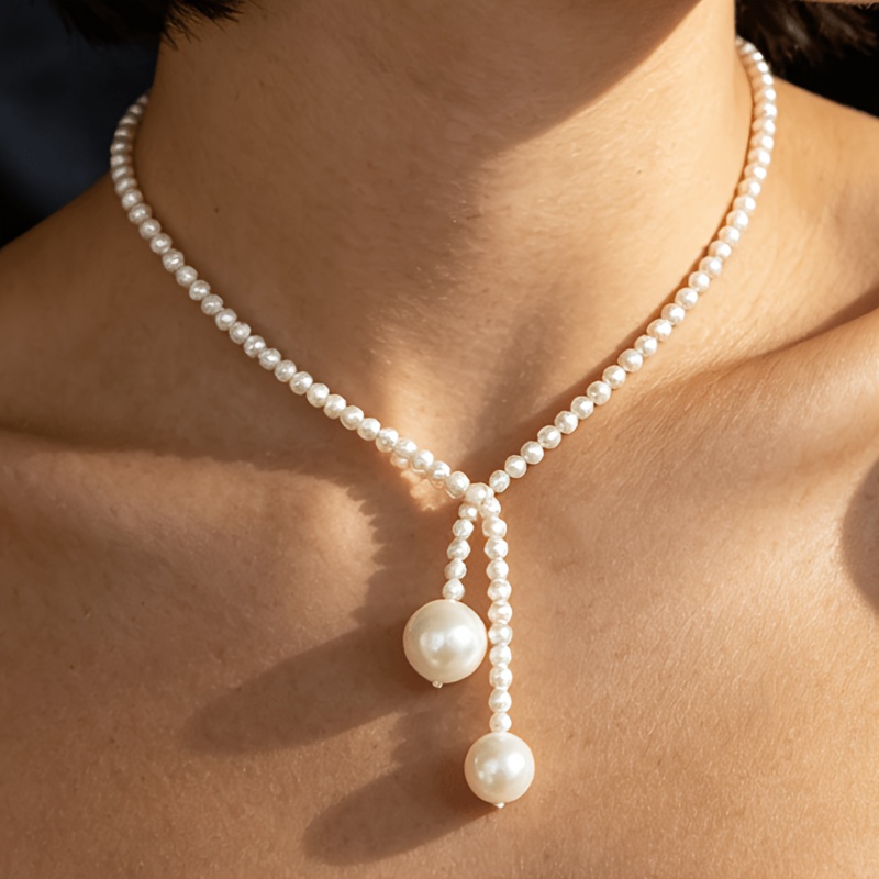 Women's Minimalist Freshwater Necklace with Unique Clasp
